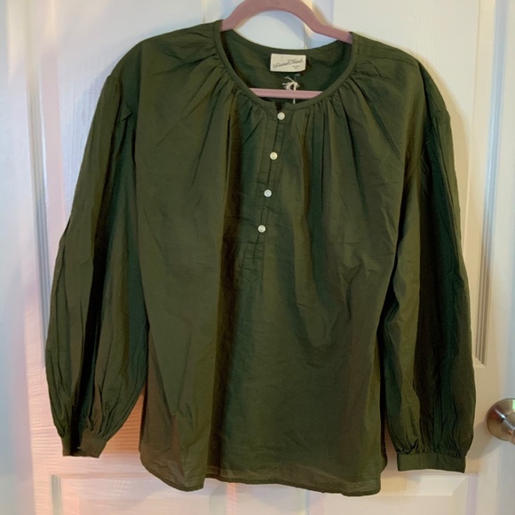 Universal Thread Green Blouse - Picture 1 of 6